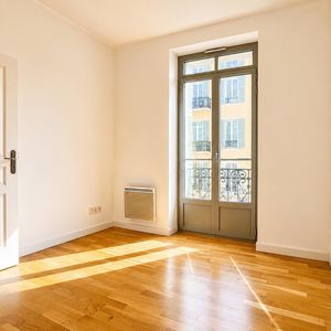 Property in Carre d'Argent