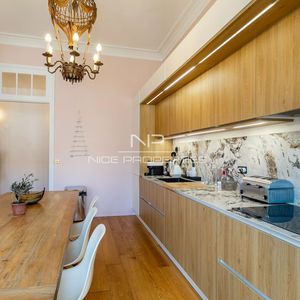 Property in Carre d'Argent