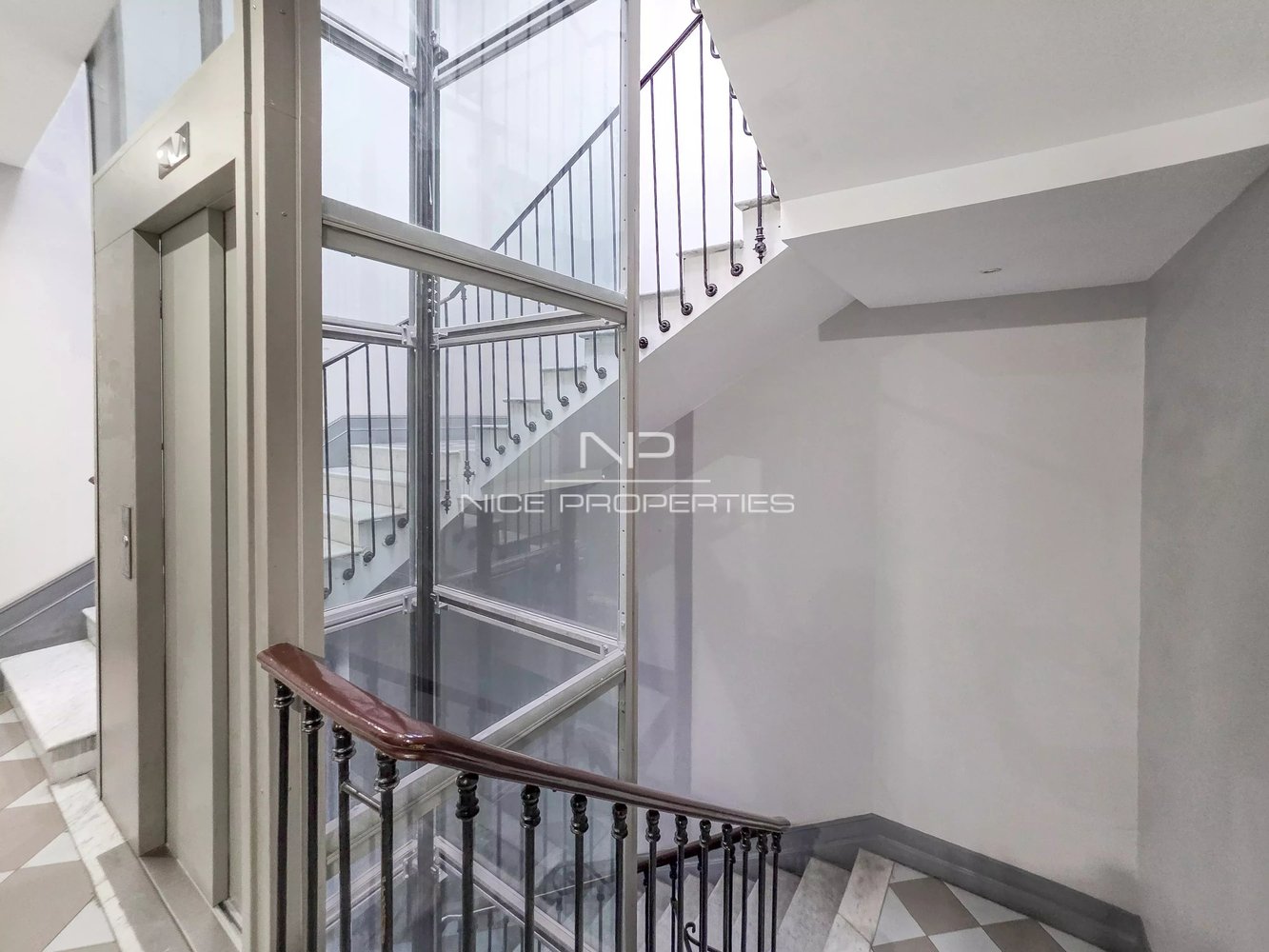 Property photo in Carre d'Argent