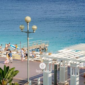 Property in Carre d'Or