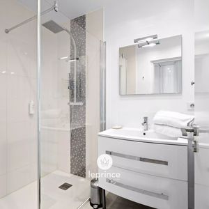 Property in Carre d'Or