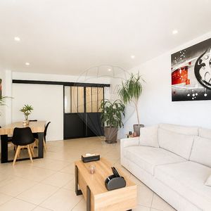 Property in Carre d'Or