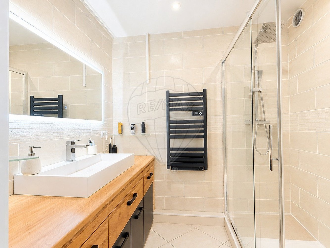 Property photo in Carre d'Or