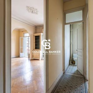 Property in Carre d'Or