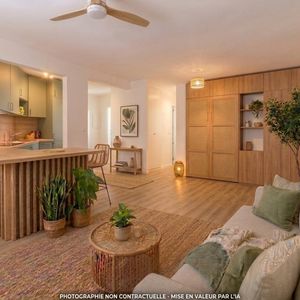 Property in Carre d'Or