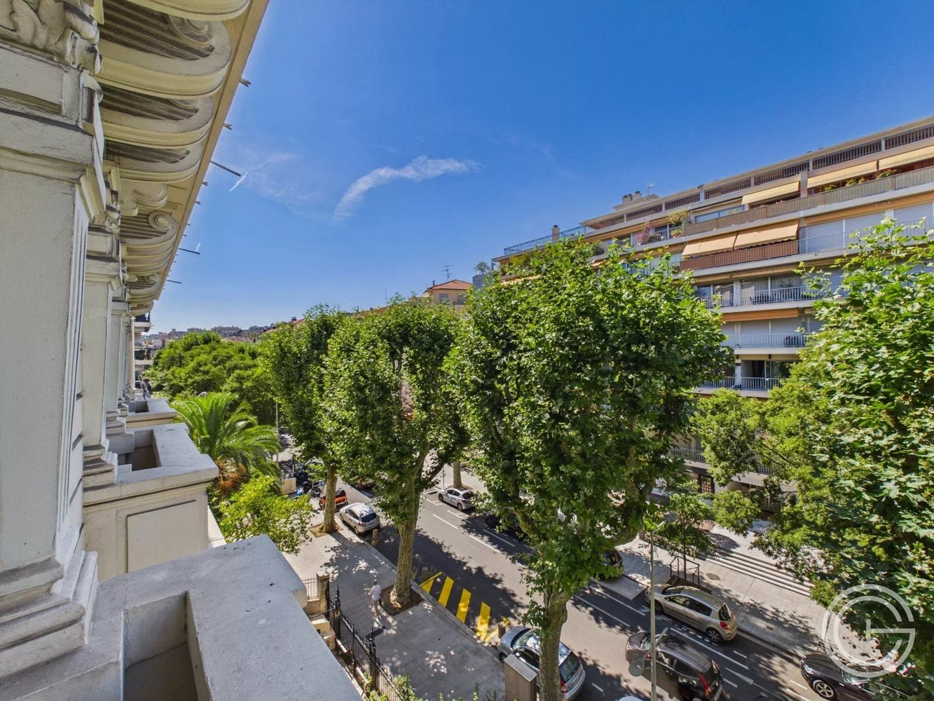 Property photo in Carre d'Or