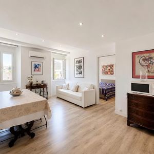Property in Carre d'Or