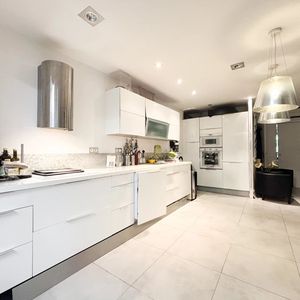 Property in Carre d'Or