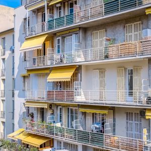 Property in Carre d'Or