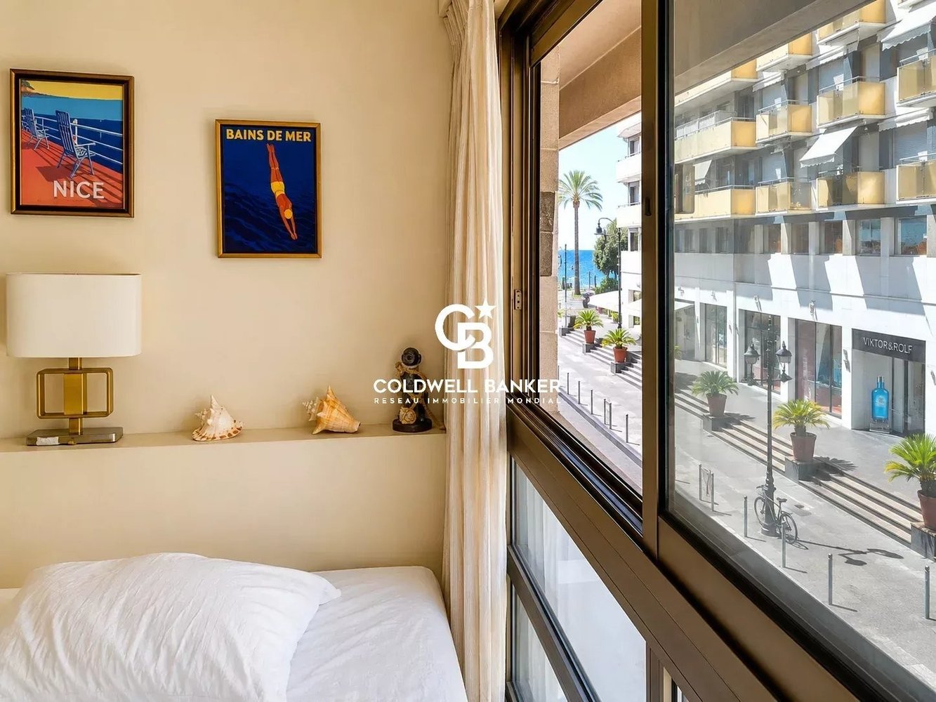 Property photo in Carre d'Or
