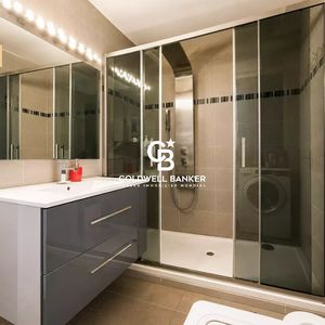 Property in Carre d'Or
