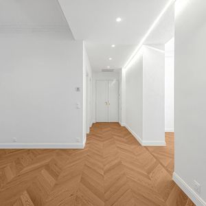 Property in Carre d'Or