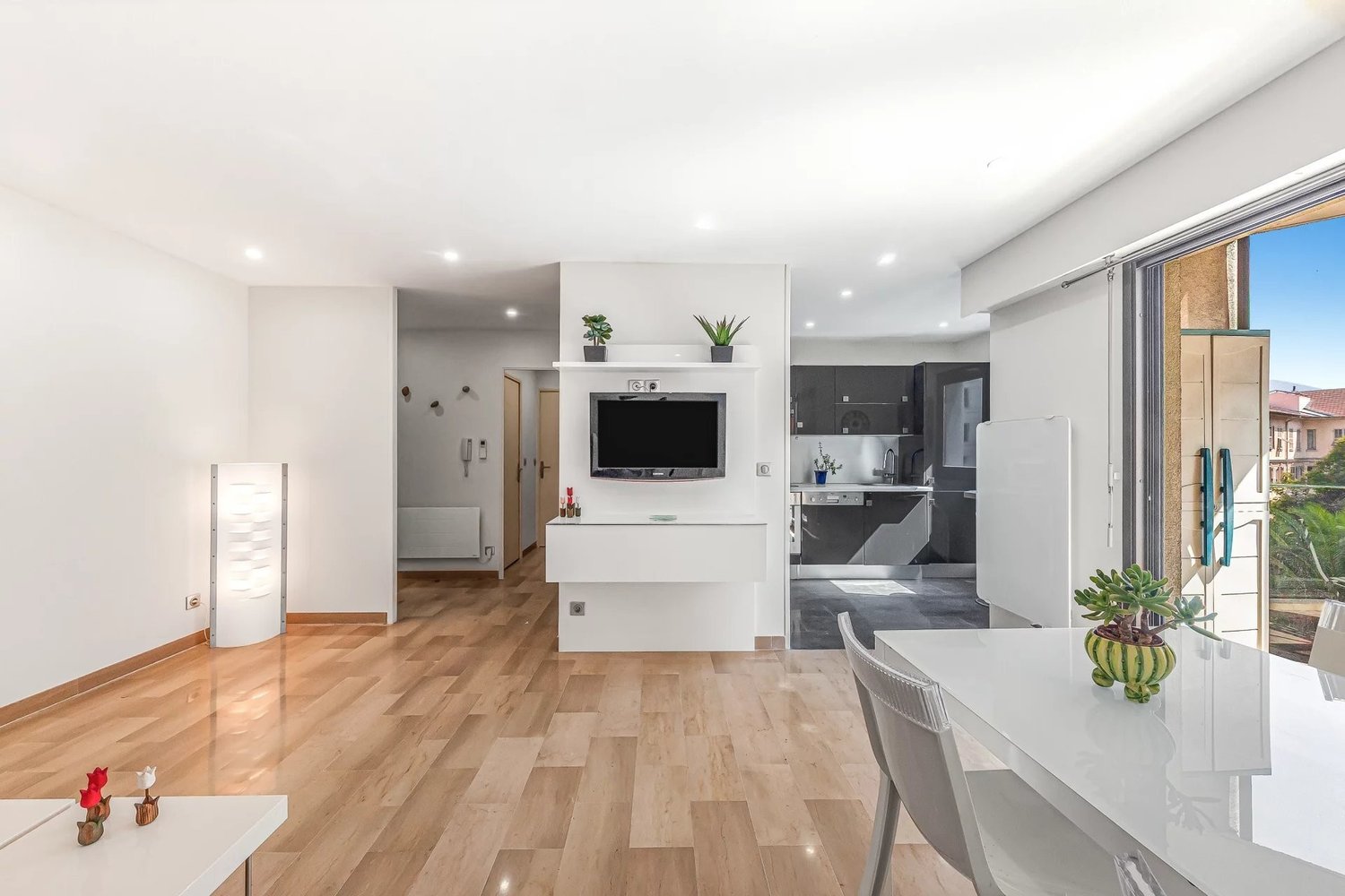 Property photo in Carre d'Or