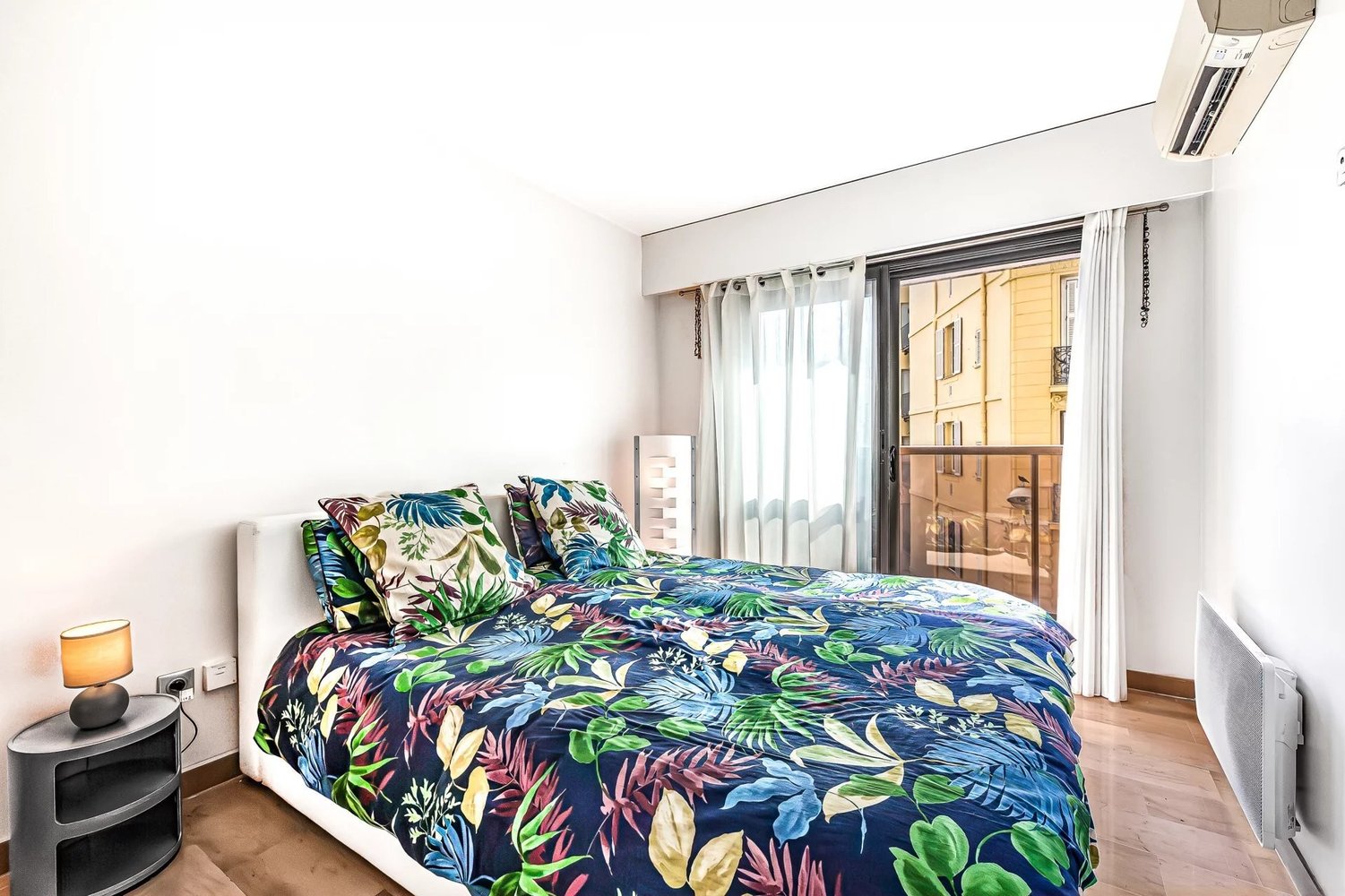 Property photo in Carre d'Or