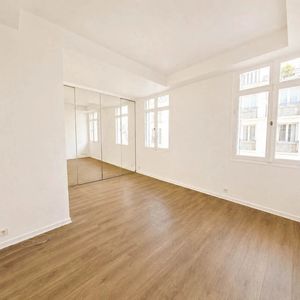 Property in Carre d'Or