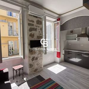 Property in Carre d'Argent