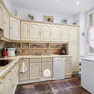 Property in Carre d'Argent