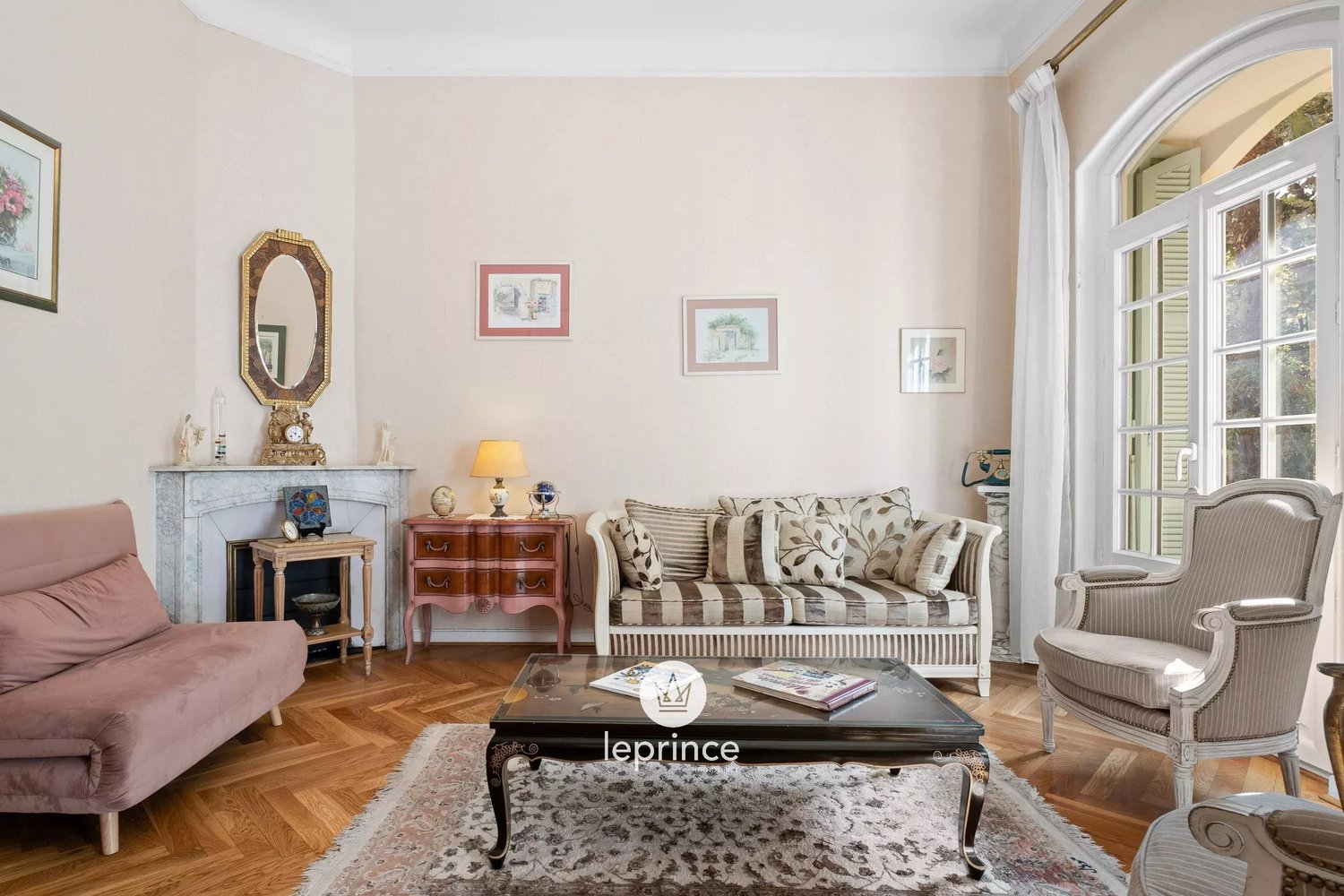 Property photo in Carre d'Argent