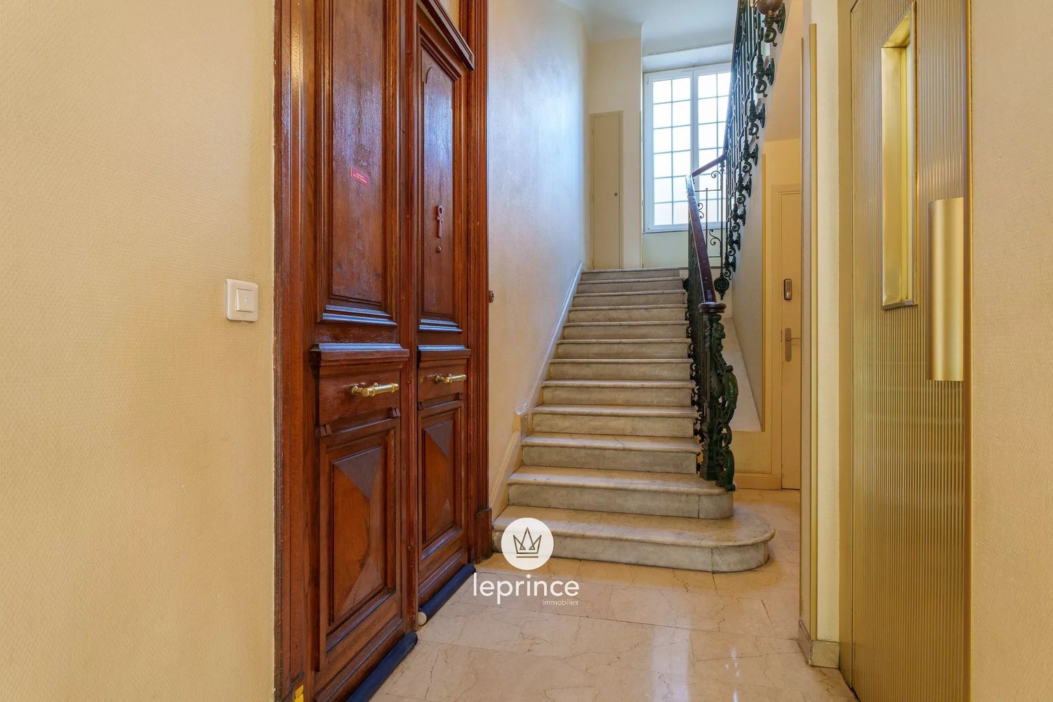 Property photo in Carre d'Argent