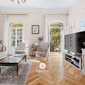 Property in Carre d'Argent
