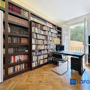 Property in Carre d'Argent
