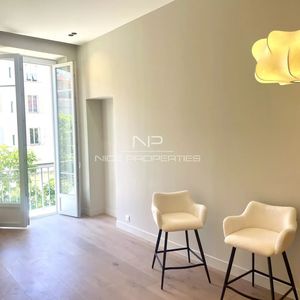 Property in Carre d'Argent