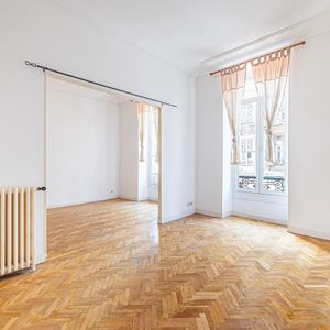 Property in Carre d'Argent