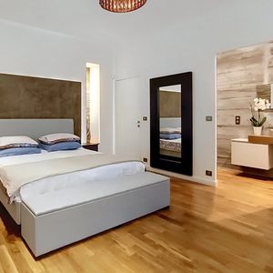 Property in Carre d'Argent