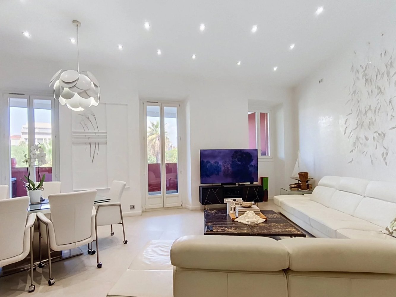 Property photo in Carre d'Argent