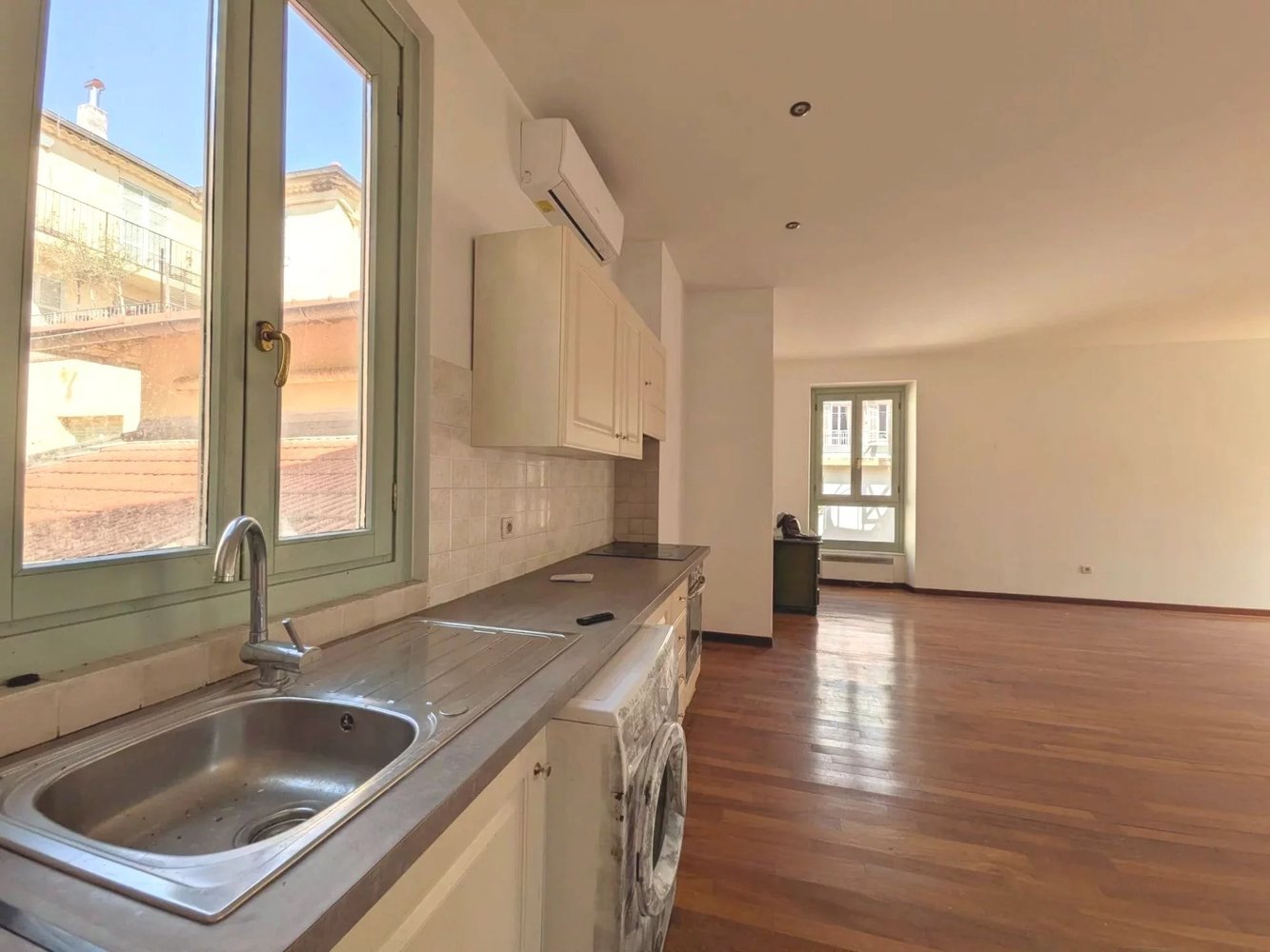Property photo 3 in Carre d'Argent