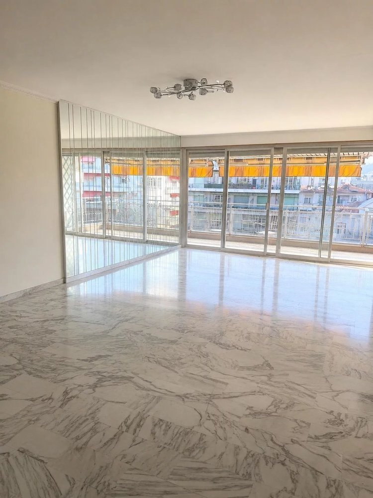 Property photo 2 in Carre d'Argent