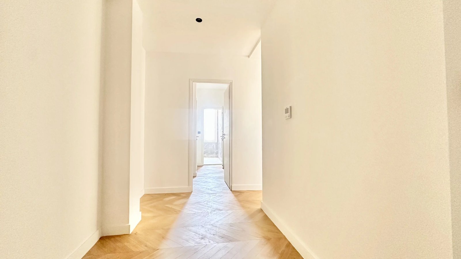 Property photo 2 in Carre d'Argent