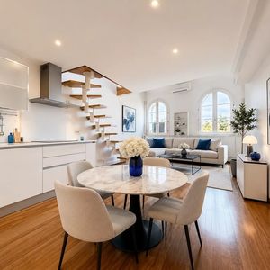 Property in Carre d'Or