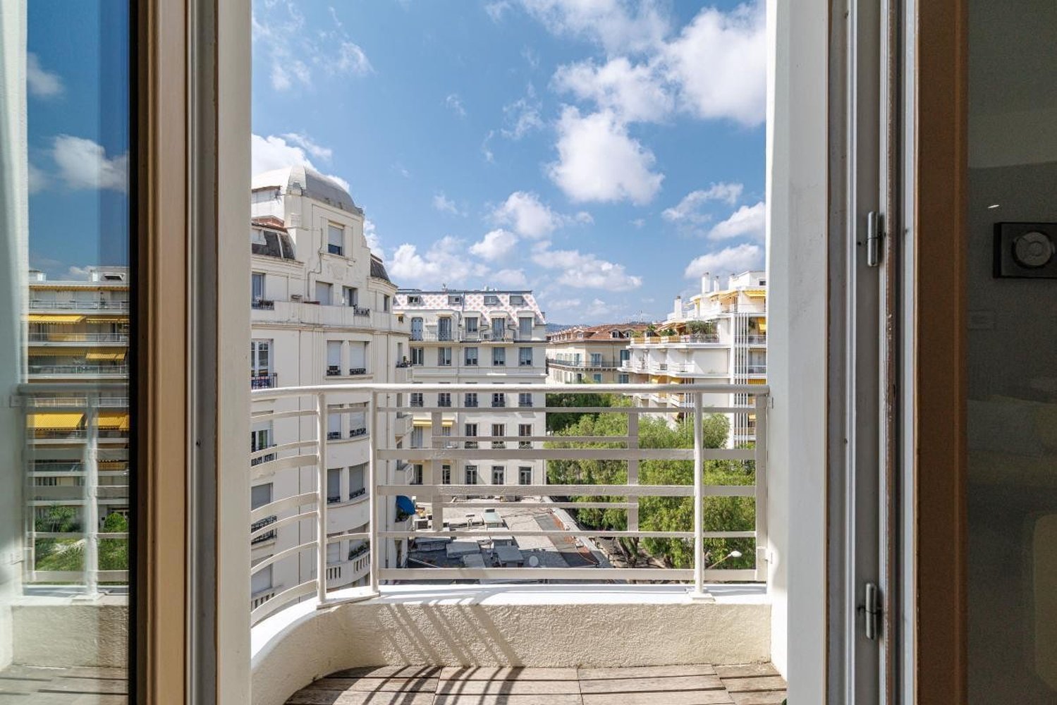 Property photo in Carre d'Or