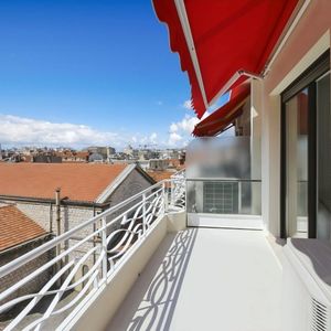 Property in Carre d'Or