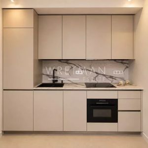 Property in Carre d'Or