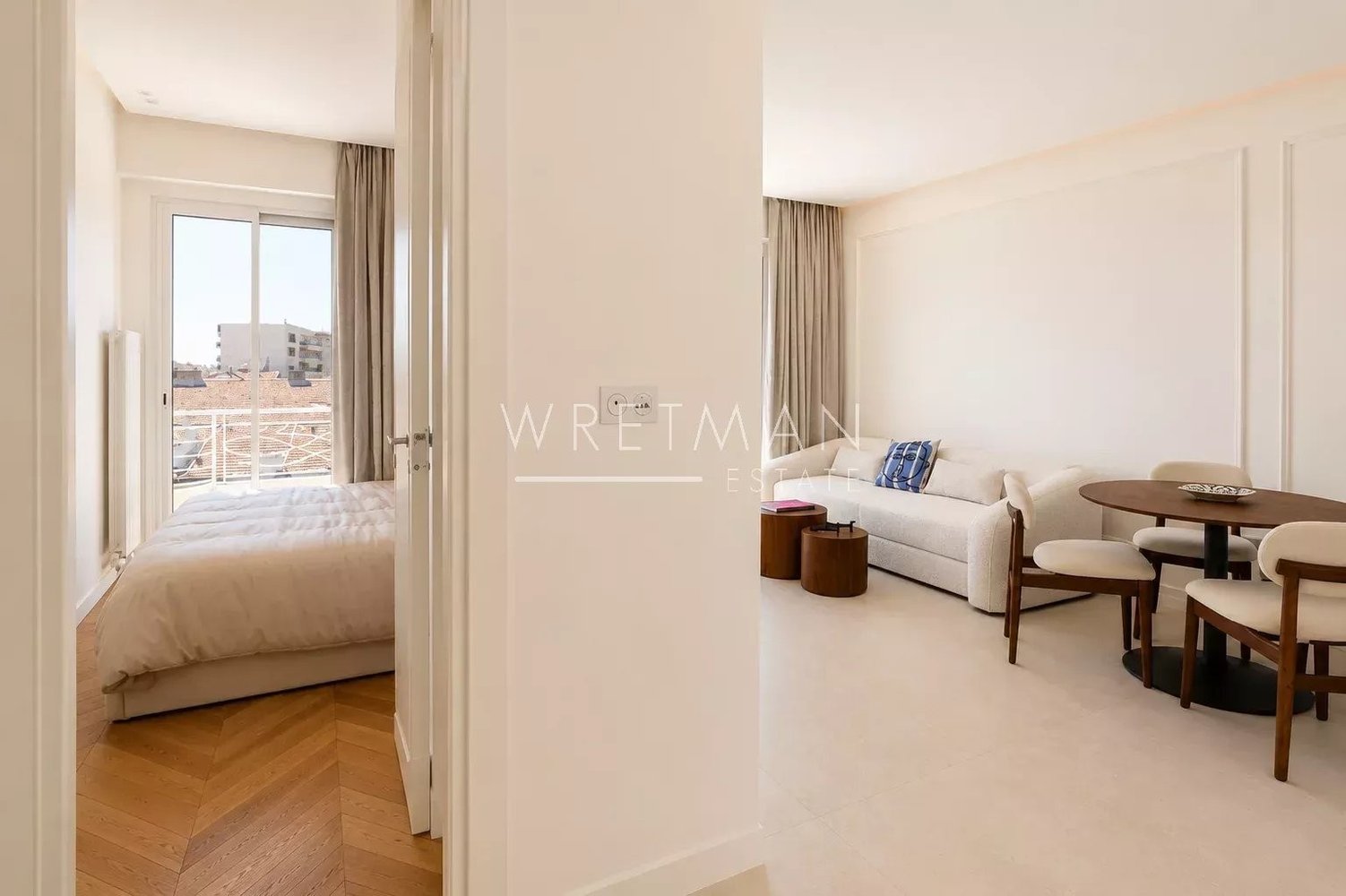 Property photo in Carre d'Or