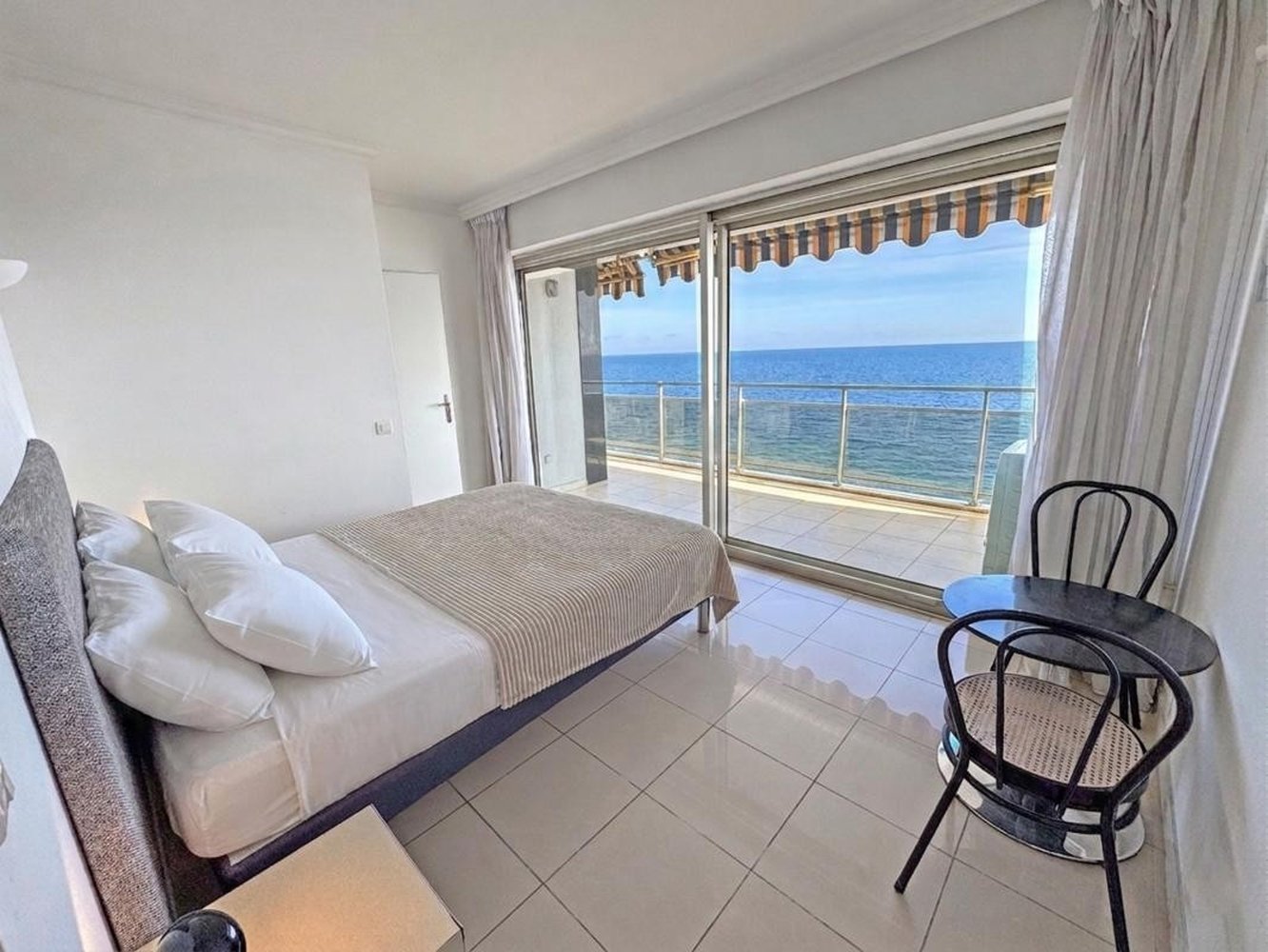Property photo in Carre d'Or