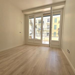 Property in Carre d'Or