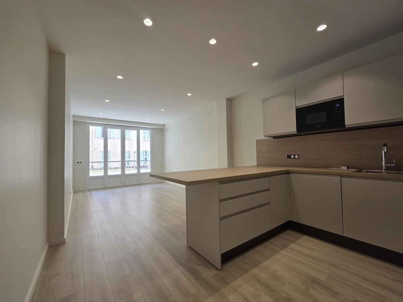 Property photo in Carre d'Or