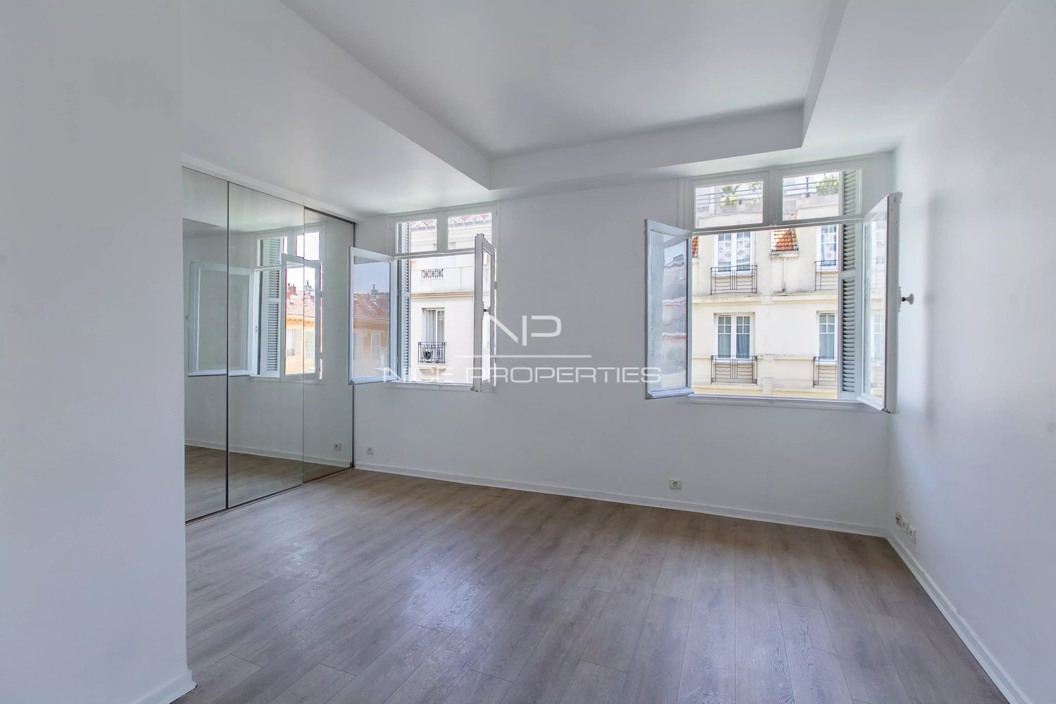 Property photo in Carre d'Or