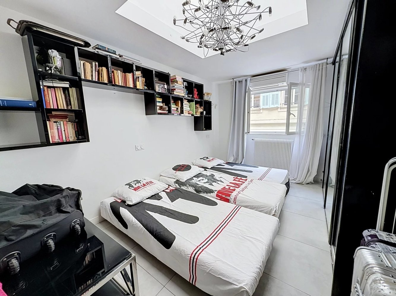 Property photo in Carre d'Or