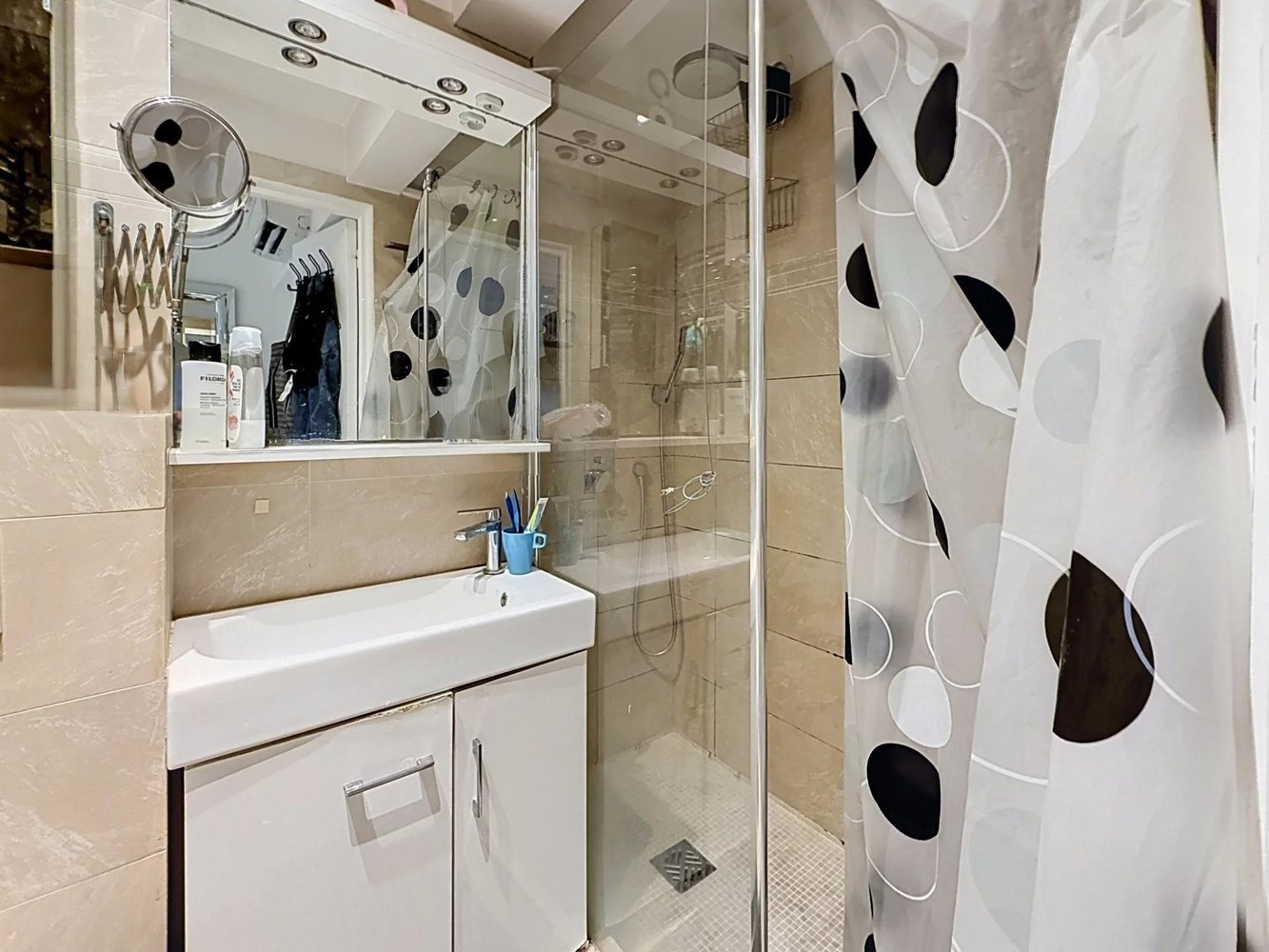Property photo in Carre d'Or