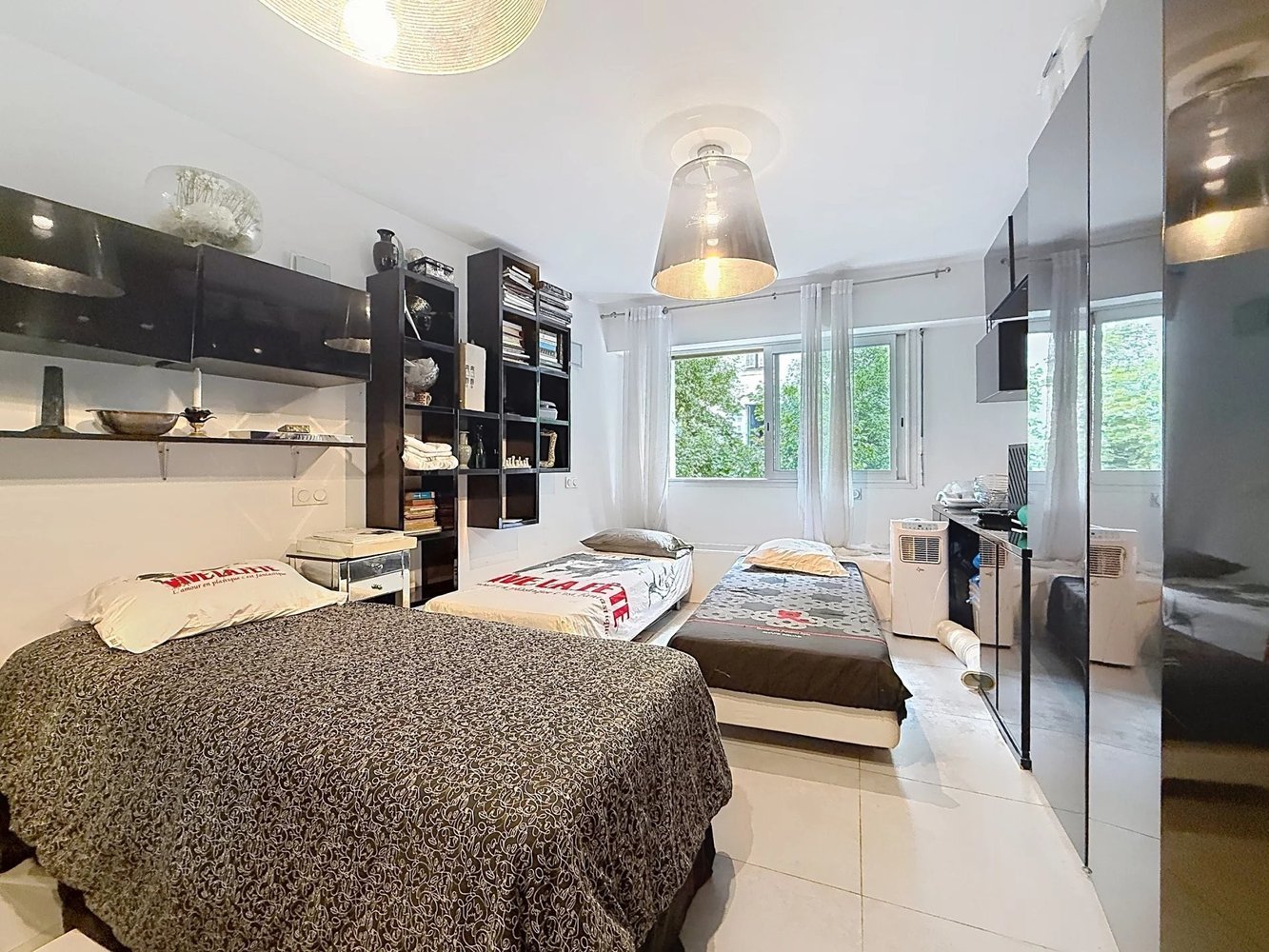 Property photo in Carre d'Or