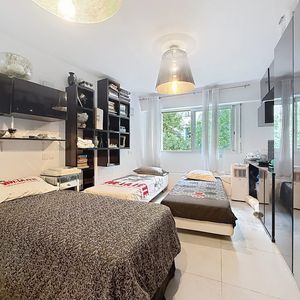 Property in Carre d'Or