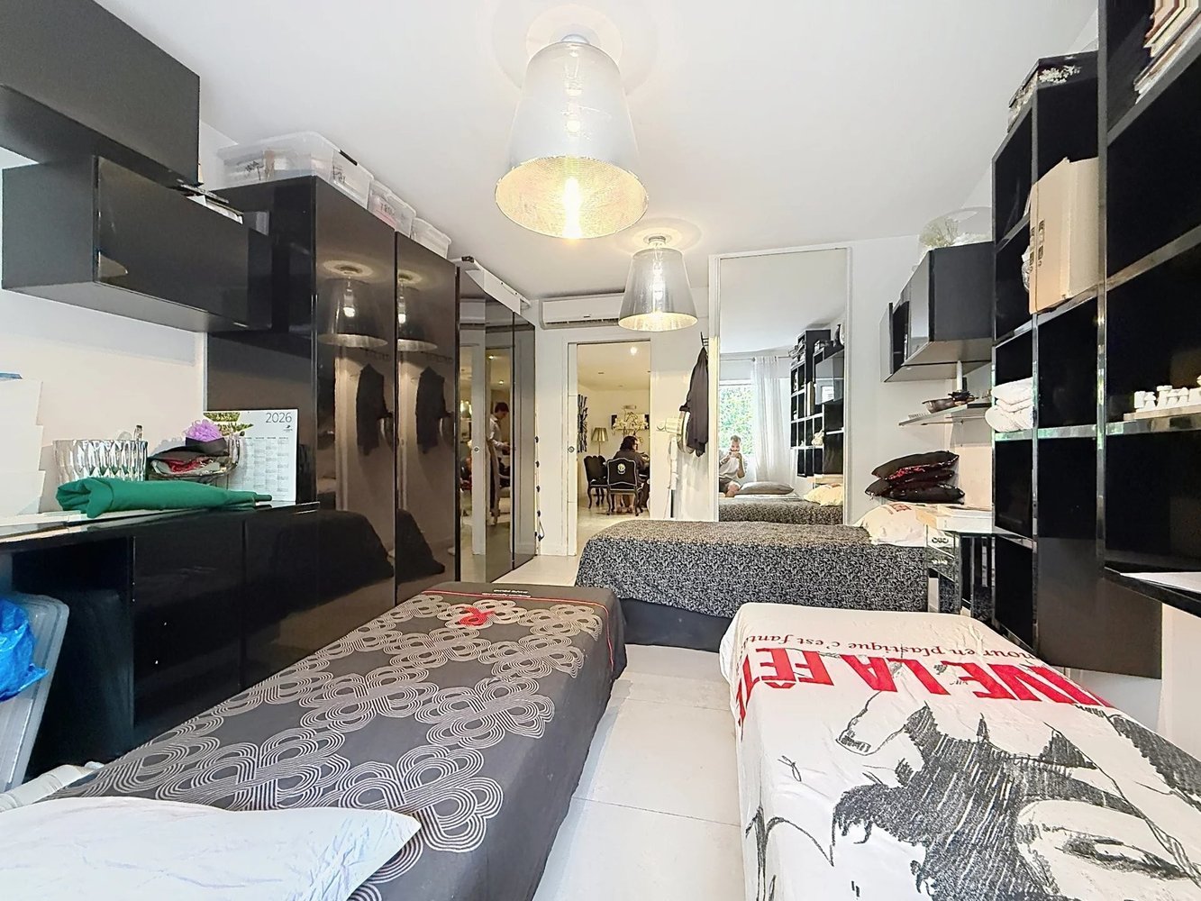 Property photo in Carre d'Or