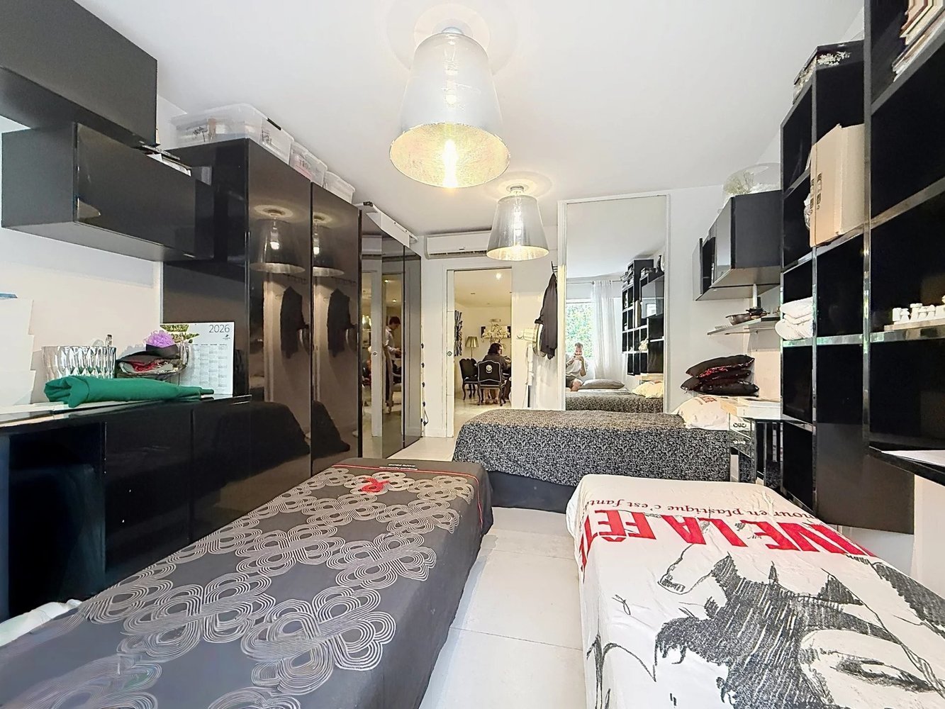 Property photo in Carre d'Or