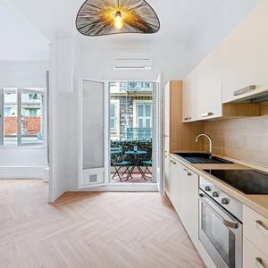 Property in Carre d'Or