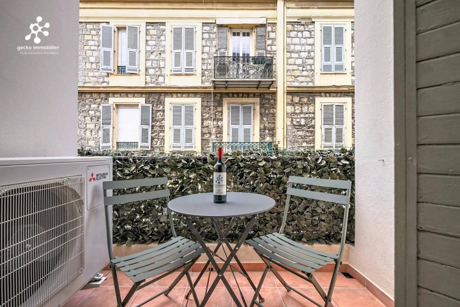 Property photo in Carre d'Or