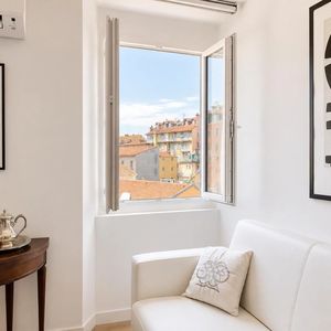 Property in Carre d'Or